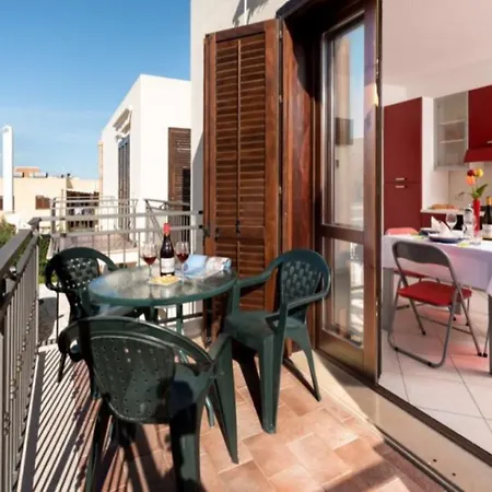 Hibiscus Apartment